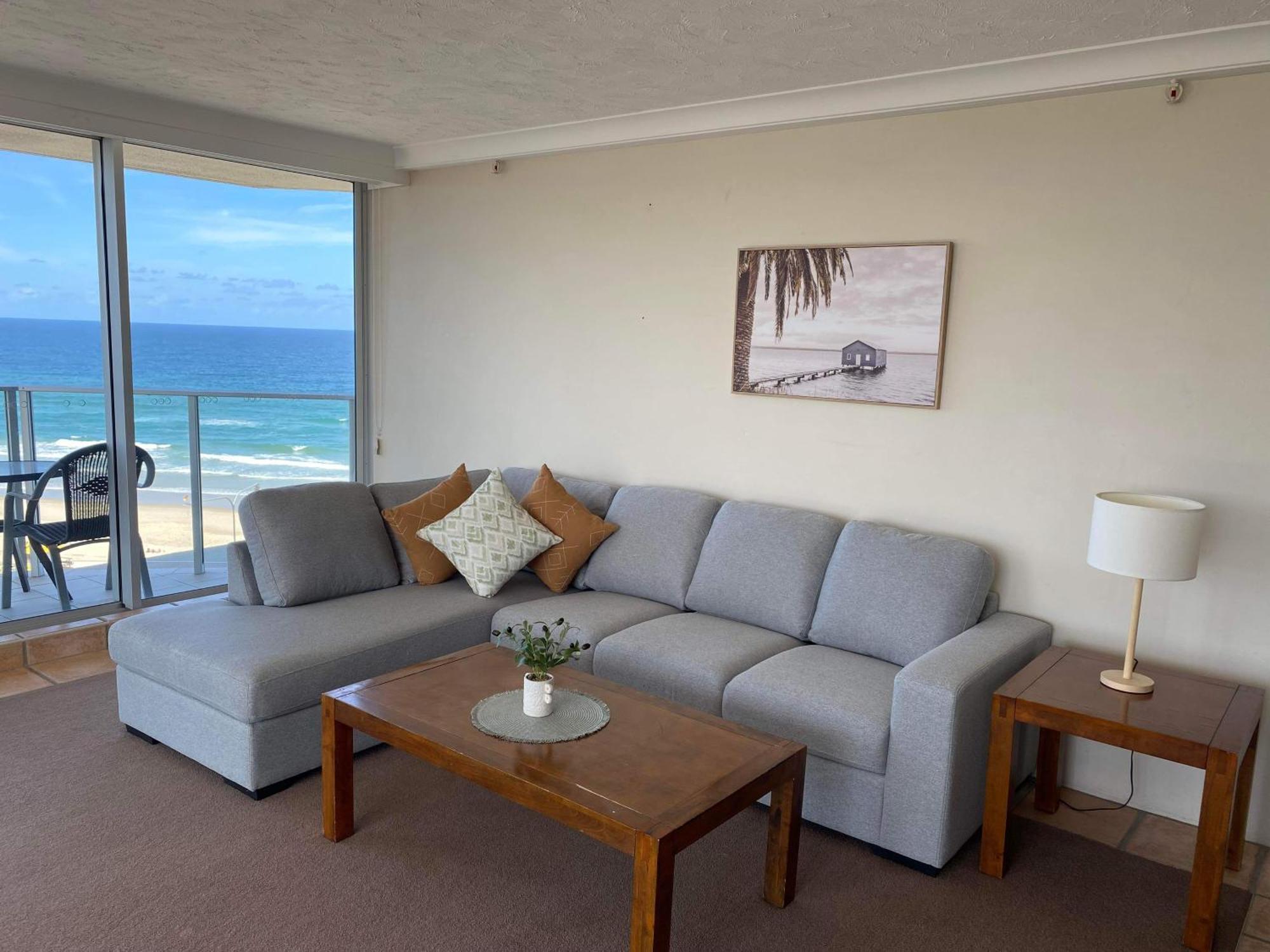 Hi Surf Beachfront Resort Apartments Гоулд Коуст Екстериор снимка